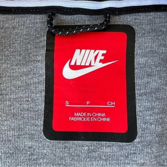 Nike Tech Fleece Gray Cape Hoodie Small Asymmetrical Zipper Waist Cinch - Picture 12 of 16